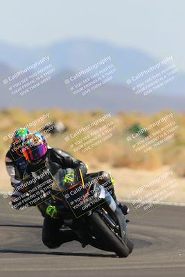 media/Oct-08-2022-SoCal Trackdays (Sat) [[1fc3beec89]]/Turn 16 (125pm)/